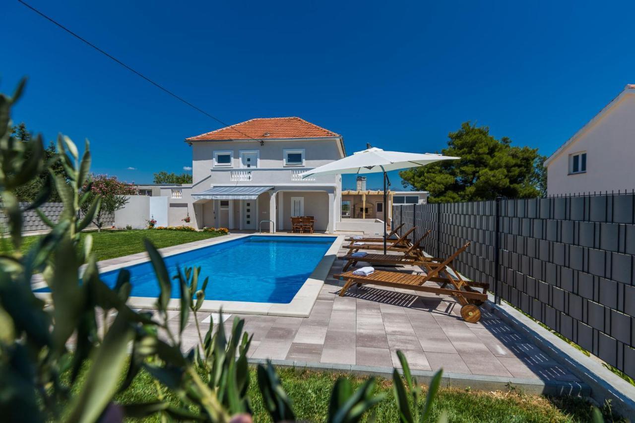 Kristina Holiday Home With Private Swimmingpool Visocane 外观 照片